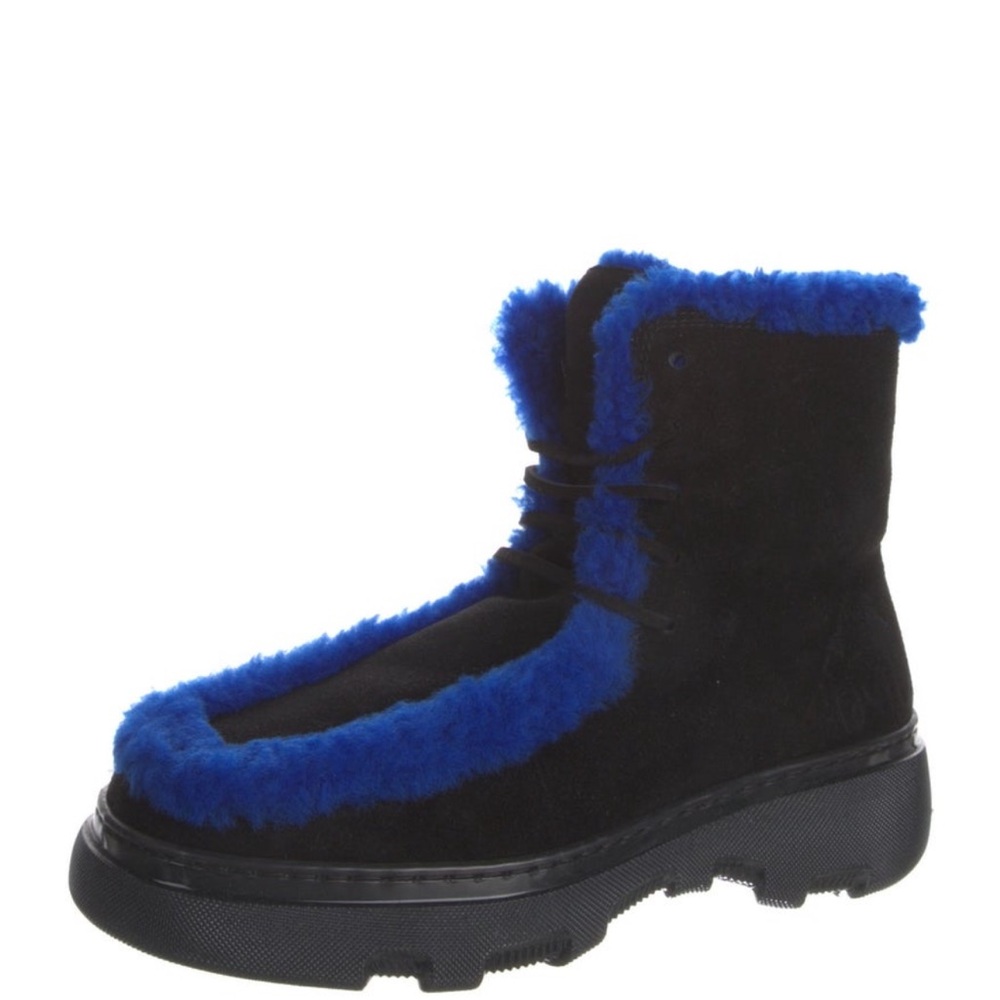 Burberry Suede Lug boots